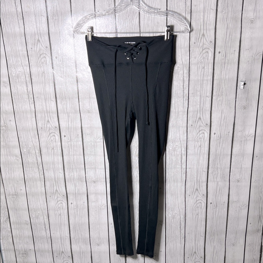Year of ours black ribbed lace up leggings size small